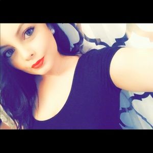 Meet your Posher, Candy